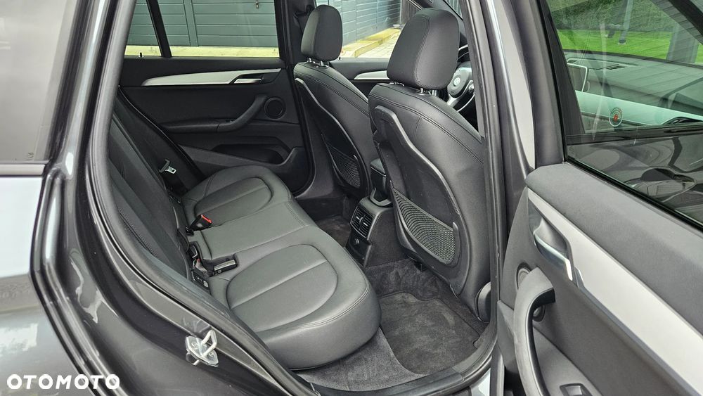 BMW X1 xDrive25i M Sport sport - 17