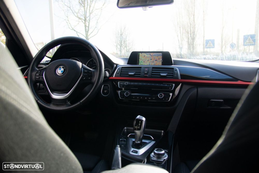 BMW 330 e iPerformance Line Sport - 41