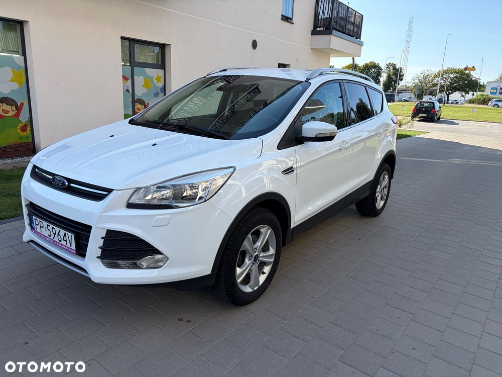 Ford Kuga 1.5 EcoBoost 2x4 Titanium - 6