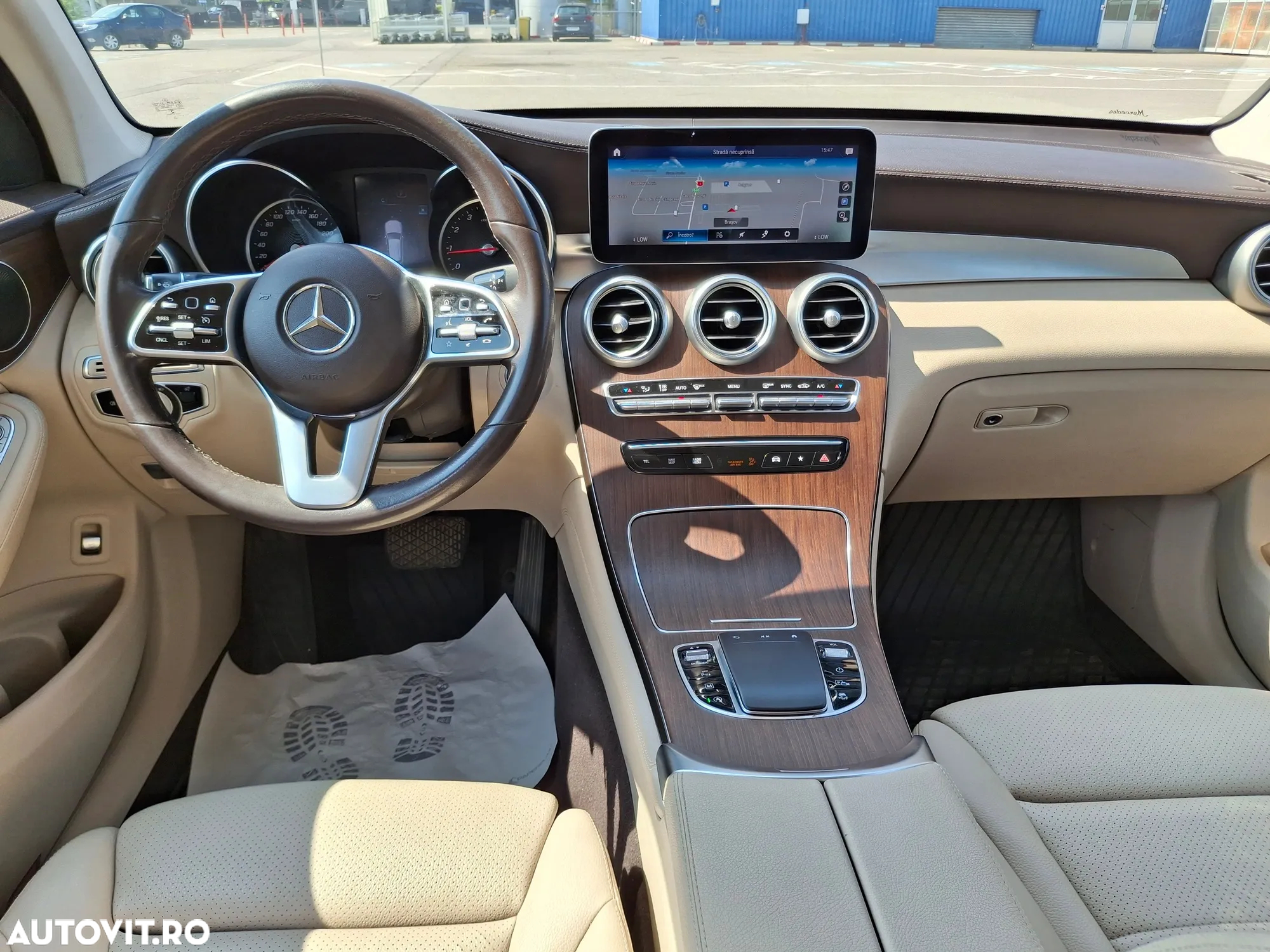 Mercedes-Benz GLC - 13