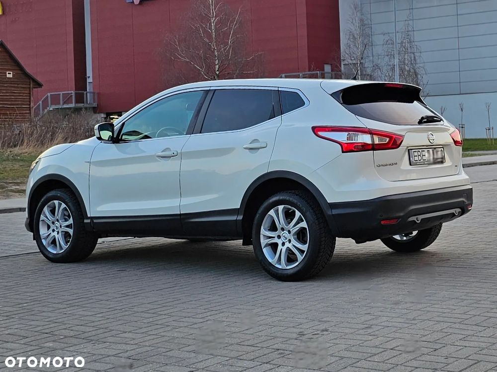 Nissan Qashqai 1.2 DIG-T N-Connecta - 4