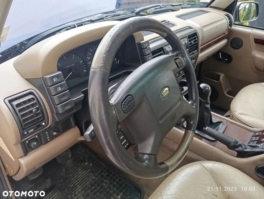 Land Rover Discovery - 26