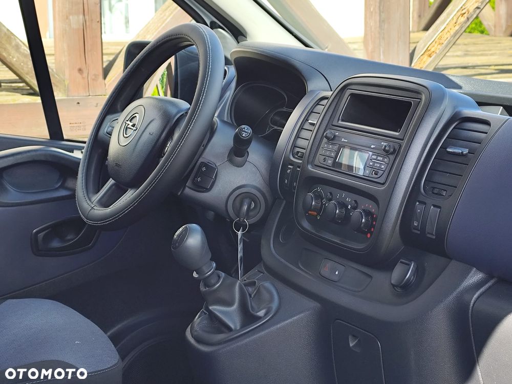 Opel Vivaro - 13