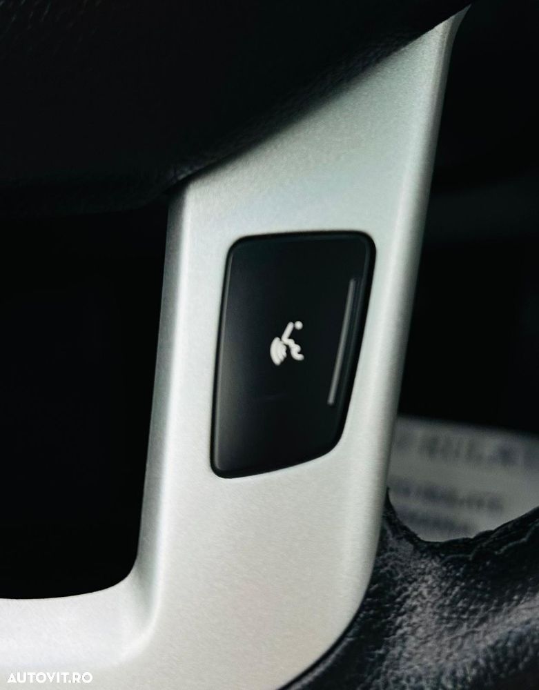 Kia Sportage 1.7 CRDI 2WD ISG Dream-Team Edition - 29