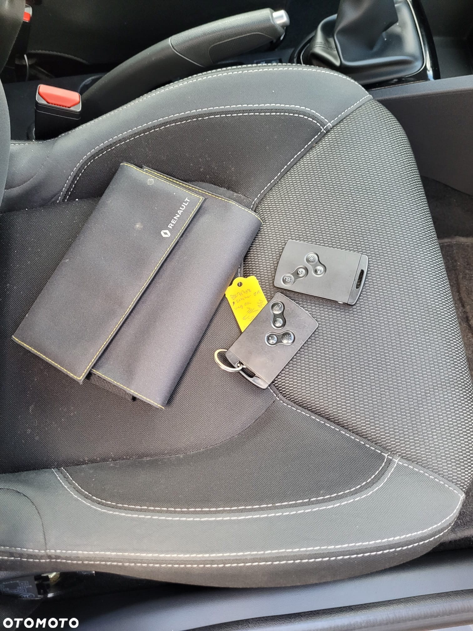 Renault Clio Grandtour (Energy) dCi 90 Bose Edition - 34