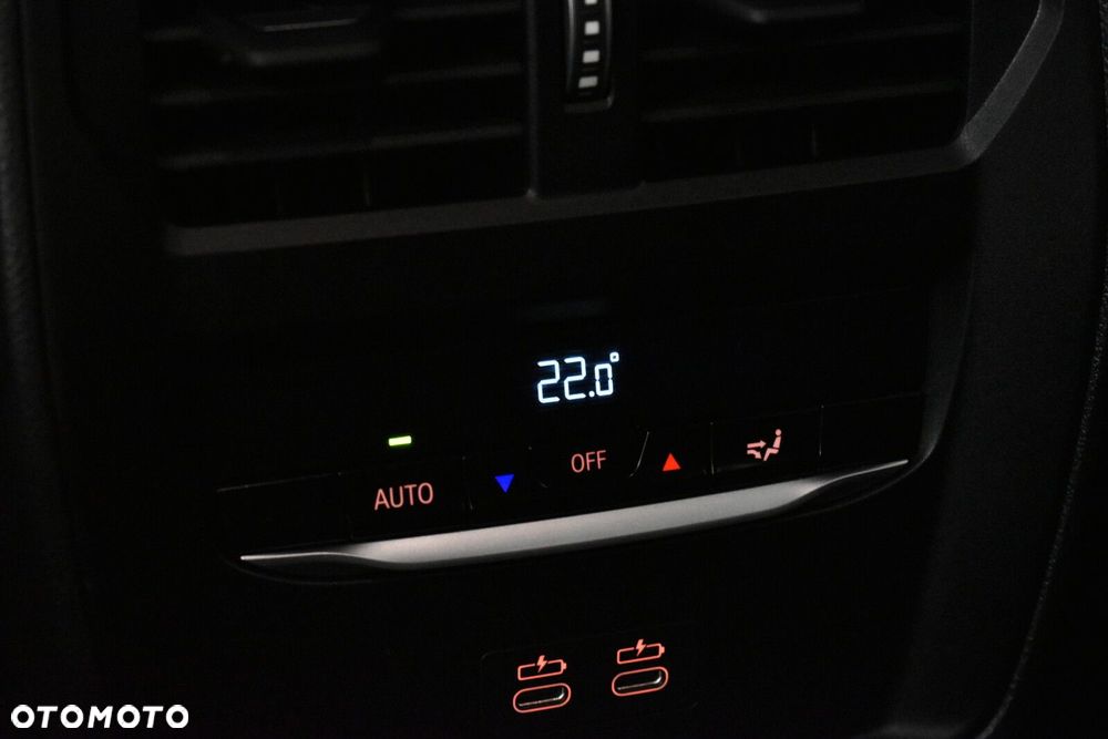 BMW Seria 3 330i xDrive M Sport sport - 20