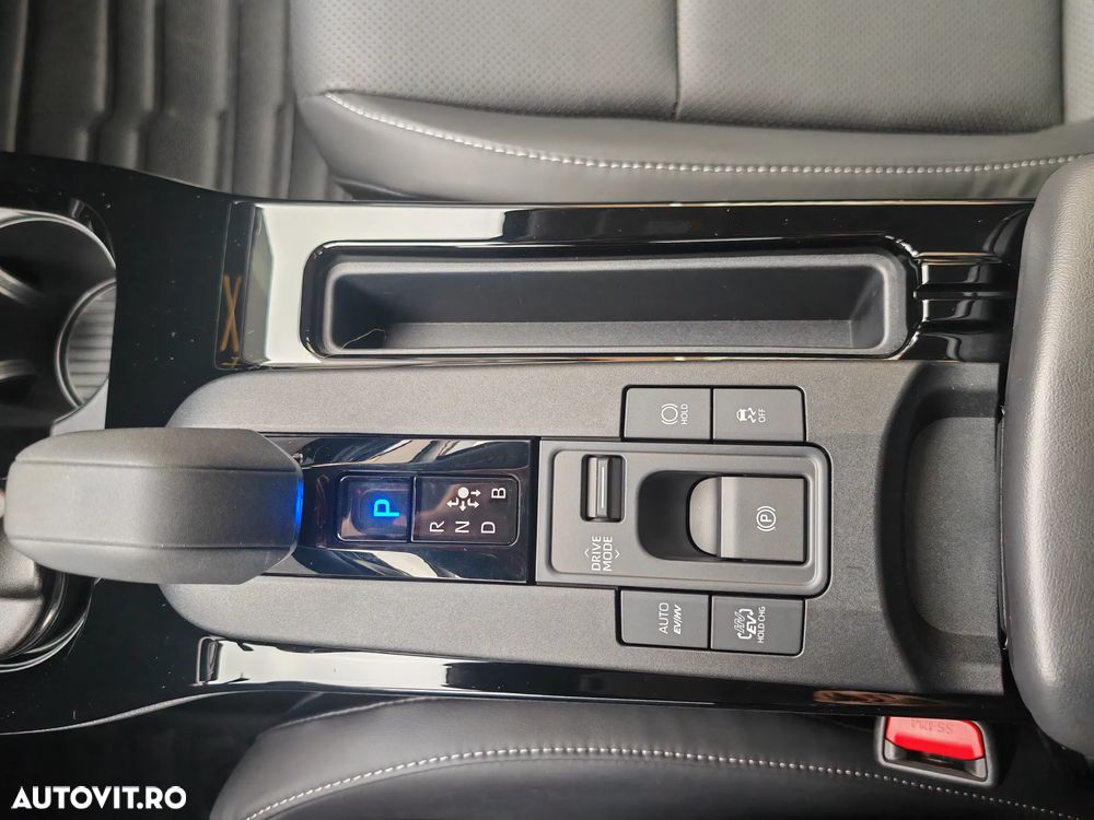 Toyota Prius 2.0 FWD PHEV Exclusive - 31