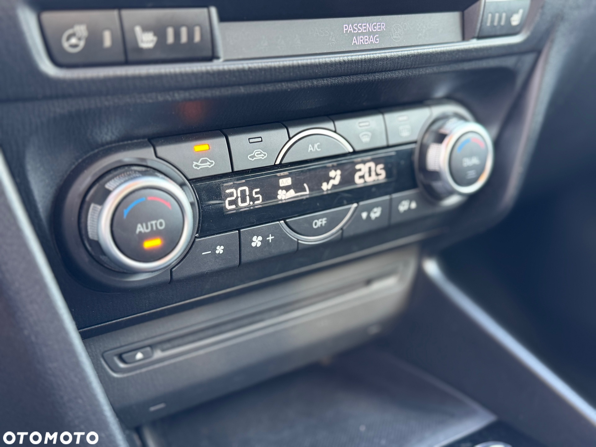 Mazda 3 2.0 Skypassion i-Eloop - 12