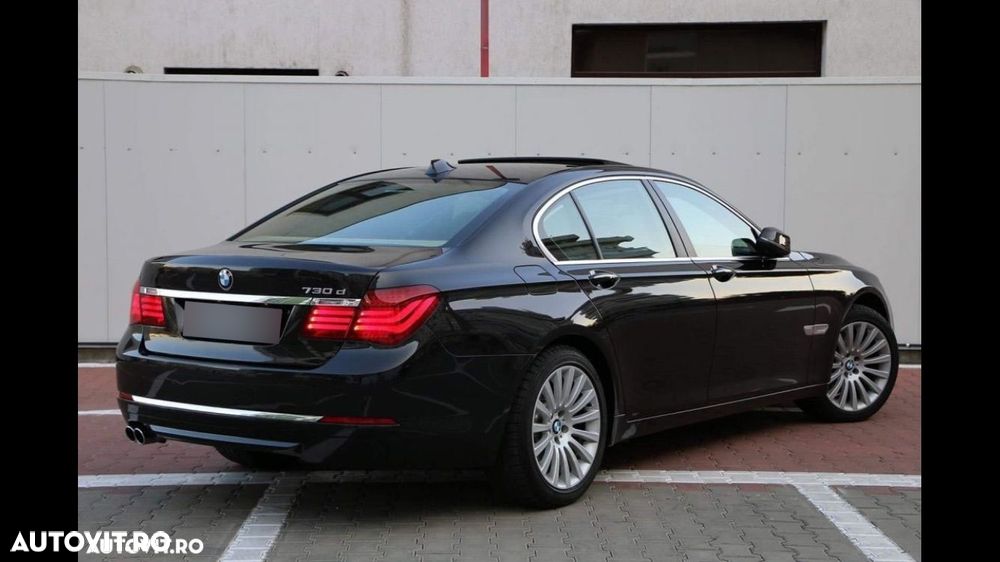 BMW Seria 7 730d - 27