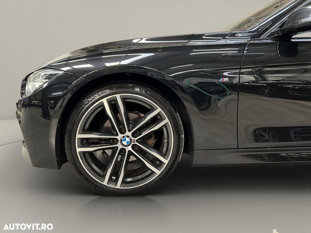 BMW Seria 3 320i Aut. Edition M Sport Shadow - 36
