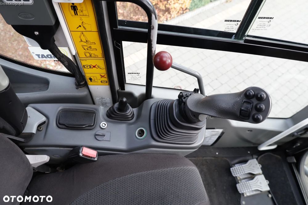 Liebherr A914 Compact - 29