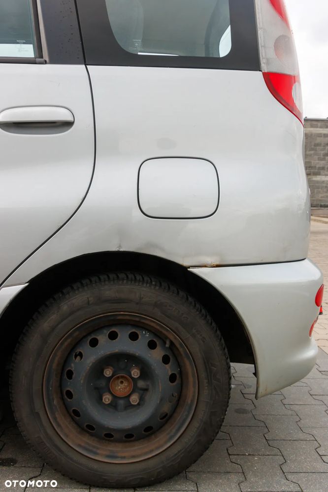 Toyota Yaris Verso 1.3 Sol - 13