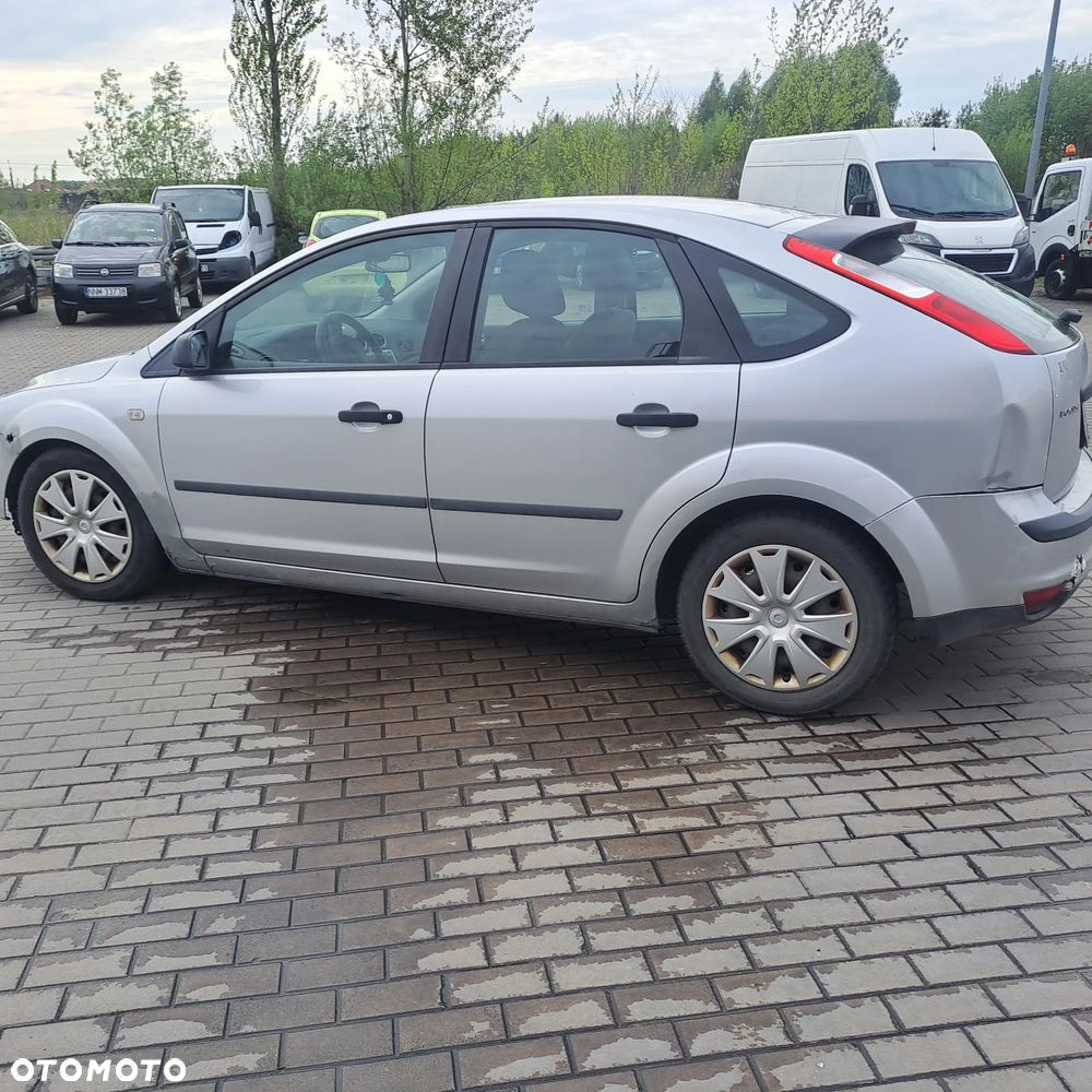 Ford Focus 1.6 16V Style - 5