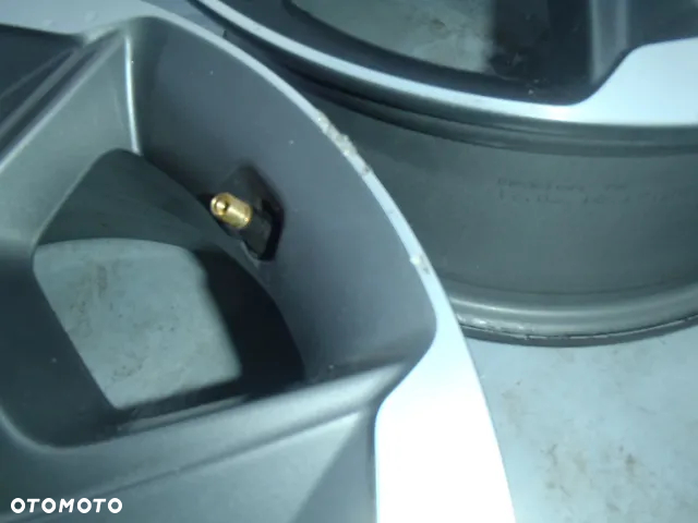 felga felgi alufelga alufelgi alu felgi fiat 500 punto grande punto evo fiorino Qubo nemo bipper doblo albea multipla palio 15 4x98 52029152 et44 + 4 opony zima sava w cenie 195/65/15 - 21