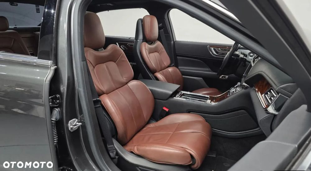Lincoln Continental - 10