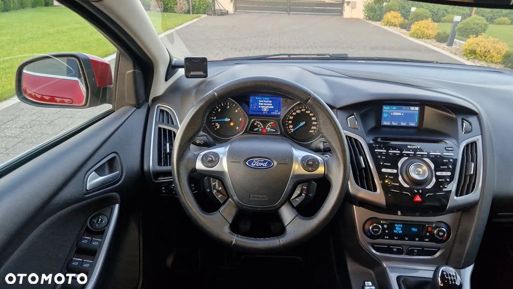 Ford Focus 1.6 TDCi DPF Titanium - 9