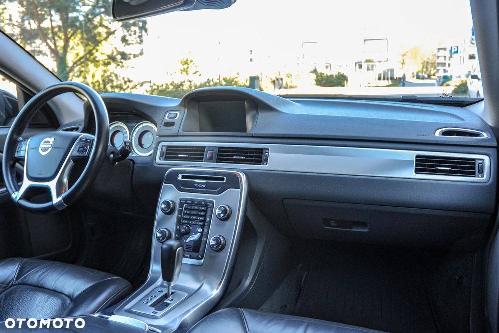 Volvo V70 - 9