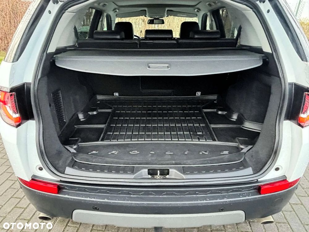 Land Rover Discovery Sport D150 FWD R-Dynamic - 16