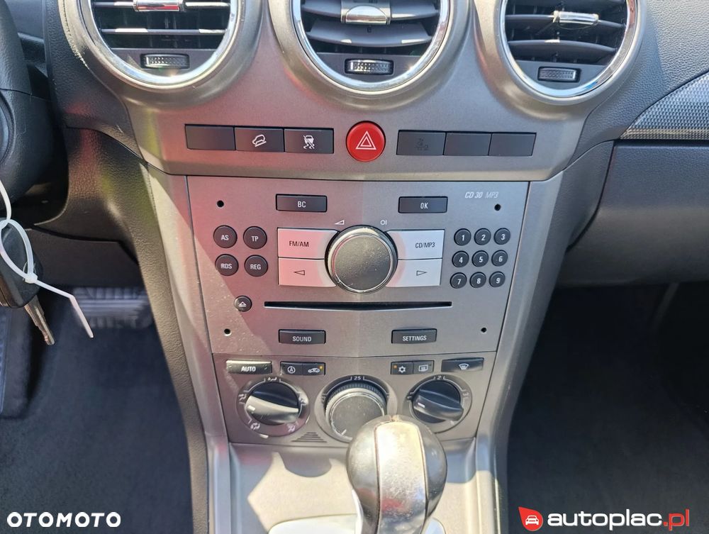 Opel Antara 3.2 V6 4x4 Navi - 18