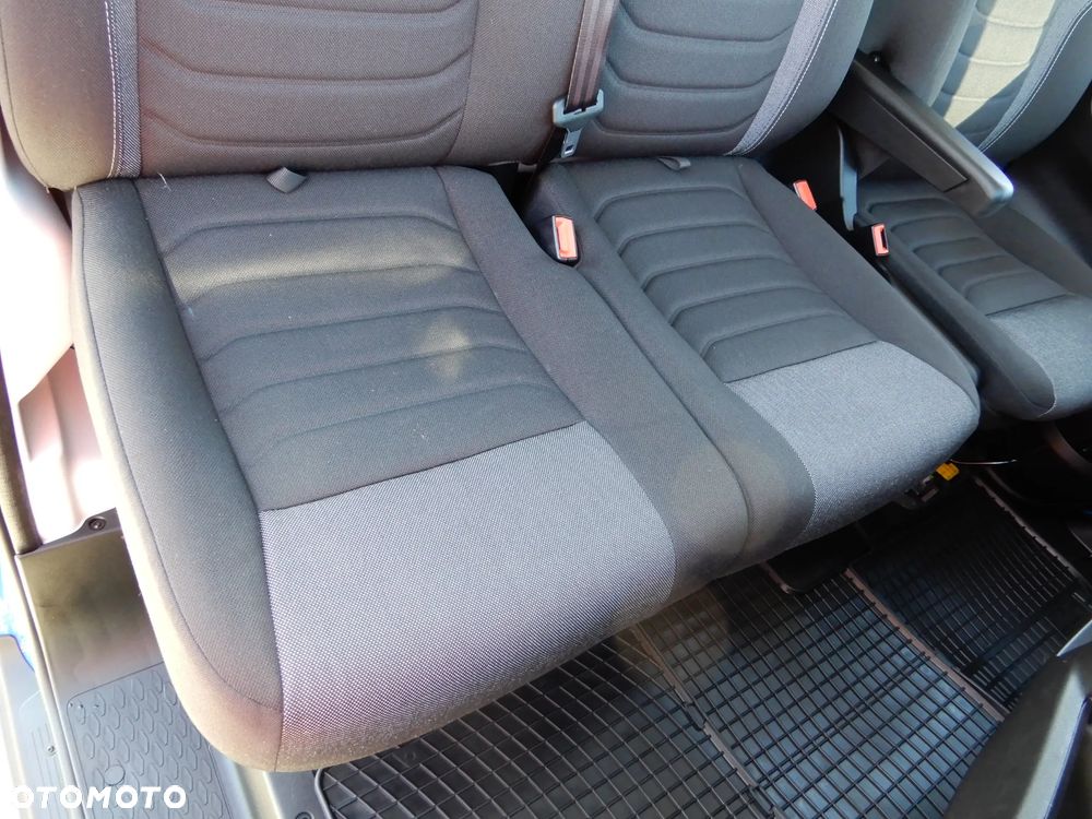 Iveco Daily 35S18 3.0 HPI 180 KM POWER Furgon Blaszak XXL 4.70 CM MAXI LONG Wysokość H2 1900 mm WZMACNIANE ZAWIESZENIE 968 Kg Ładowność HAK 3500 Kg Rozstaw Osi 4100 mm DMC 3500 Kg, WZMACNIANY Stan NOWY NIE UŻYWANY OKAZJA DOSTEPNY I GOTOWY - 27