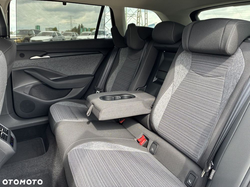 Skoda Superb 2.0 TSI Drive DSG - 19