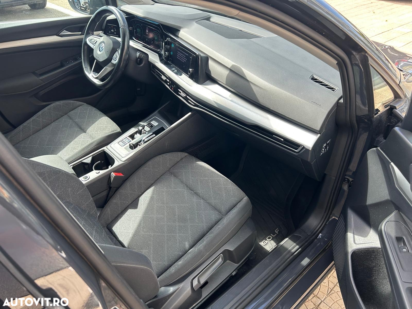 Volkswagen Golf Variant 2.0 TDI 116CP DSG Life - 23