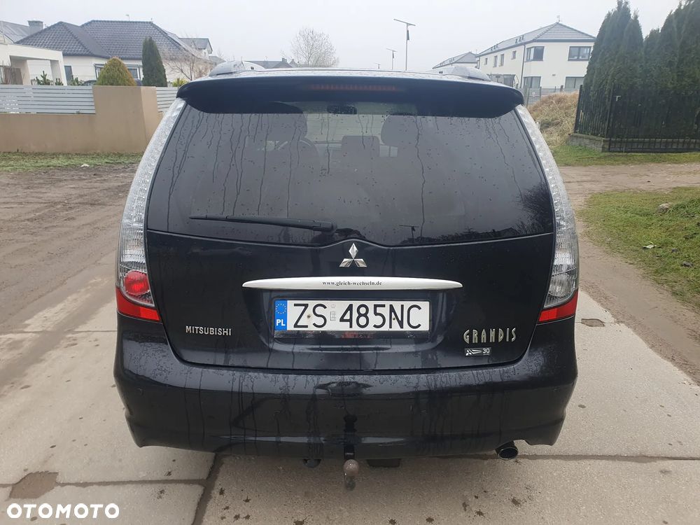 Mitsubishi Grandis 2.0 DID Intense - 15