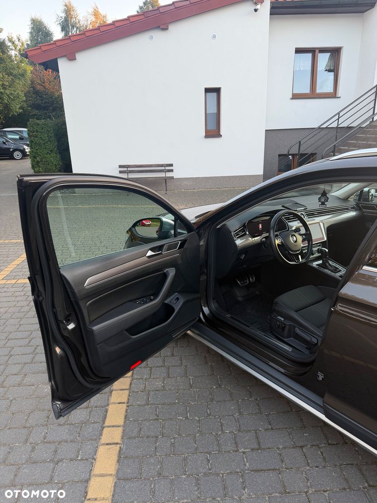 Volkswagen Passat Alltrack 2.0 TDI Bi-Turbo SCR 4Mot DSG - 16