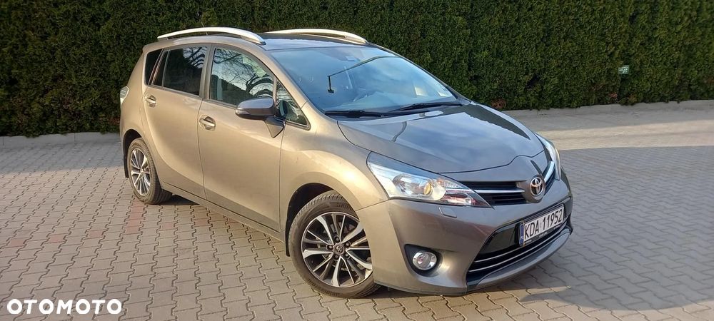 Toyota Verso 1.8 Premium EU5 7os - 12