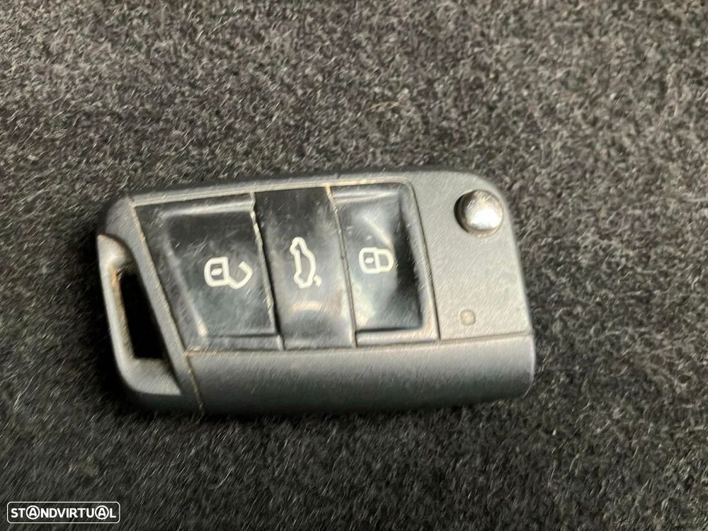 VW Golf Variant 1.6 TDi GPS Edition - 18