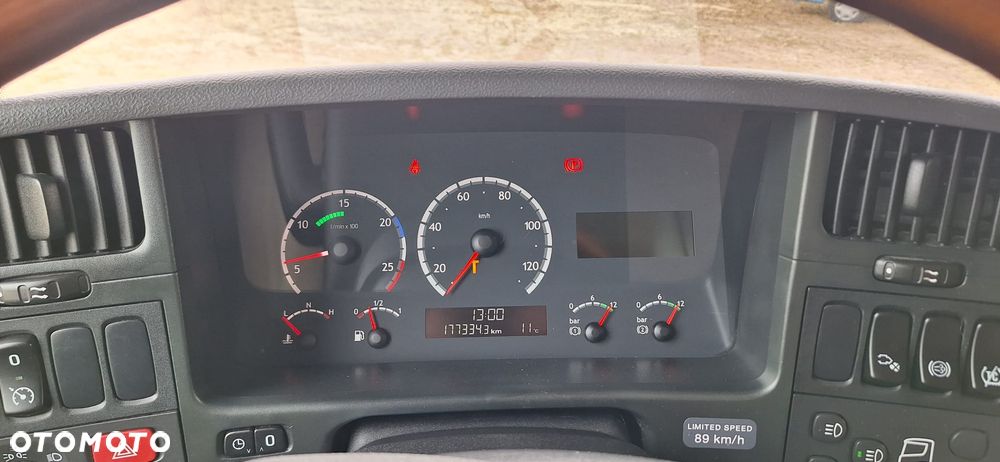 Scania Koniowóz 7-koni + living - 25