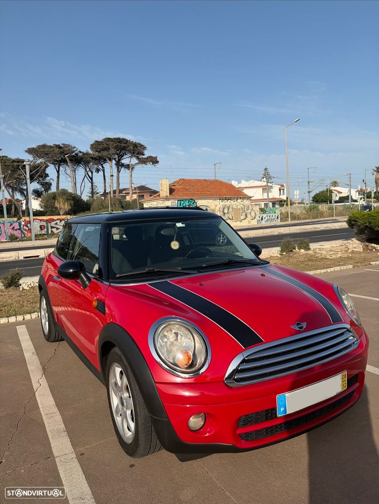 MINI 3 Portas Cooper D - 2