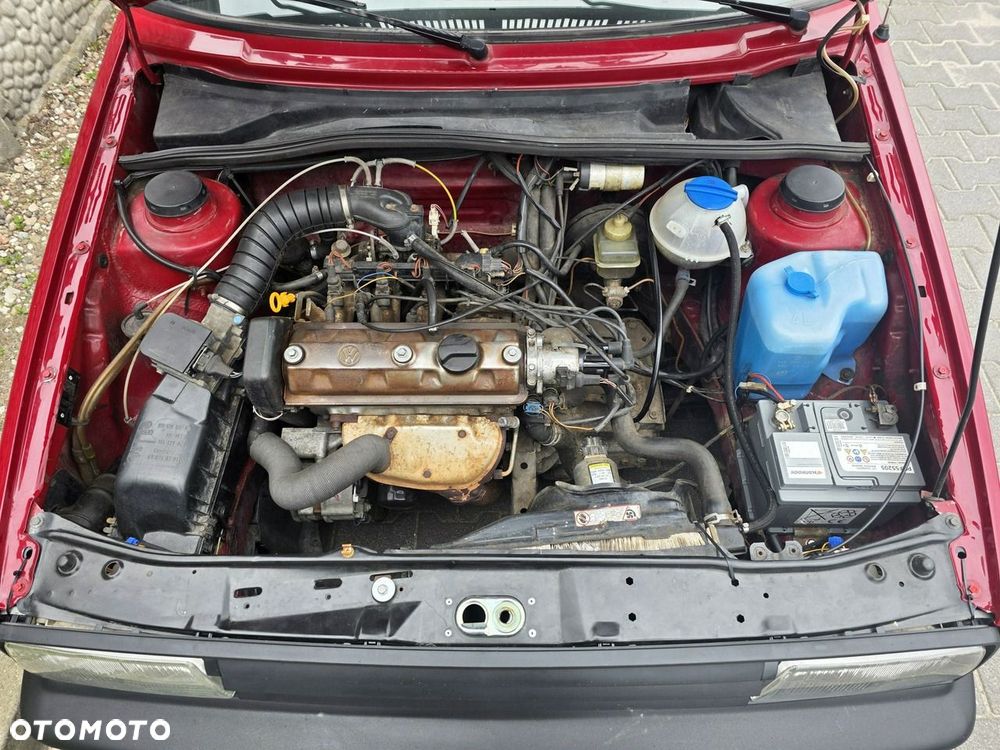 Volkswagen Jetta 1.3 GL - 34