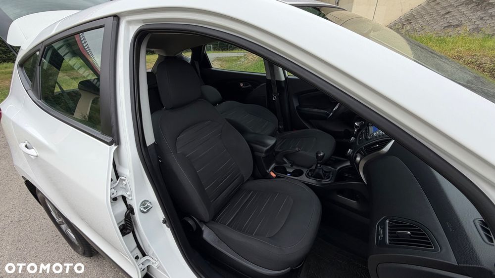 Hyundai ix35 1.6 2WD Classic - 11
