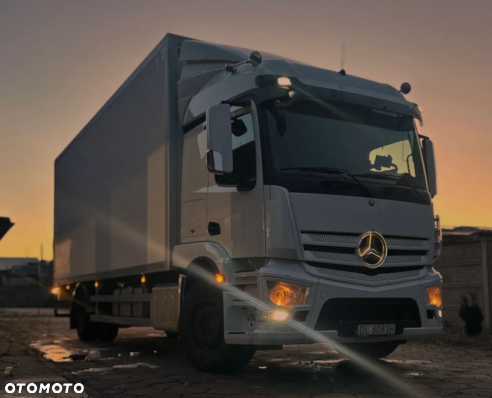 Mercedes-Benz Actros - 11