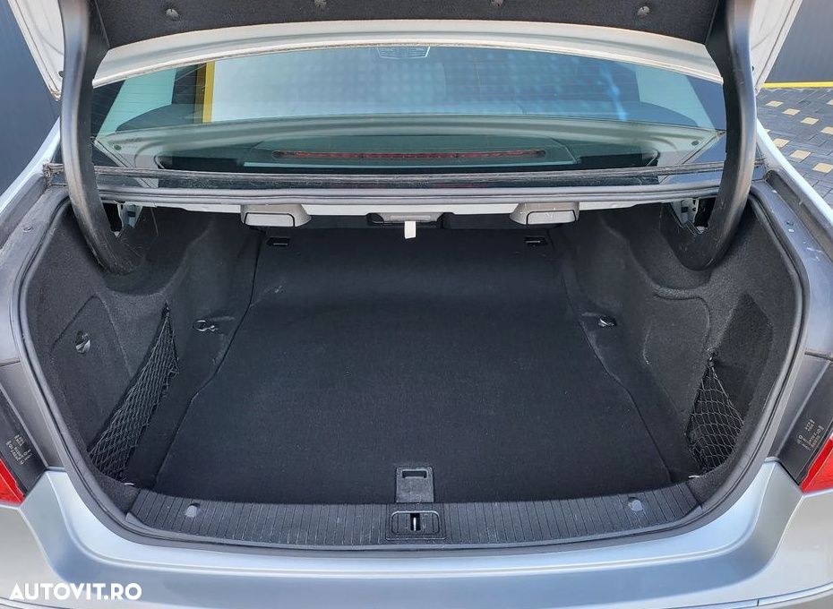 Mercedes-Benz E 220 CDI DPF BlueEFFICIENCY Automatik - 16