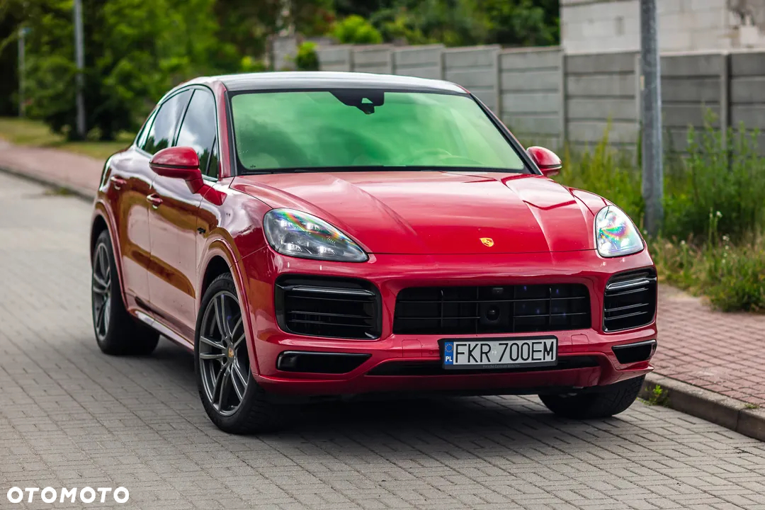 Porsche Cayenne Coupe E-Hybrid - 7