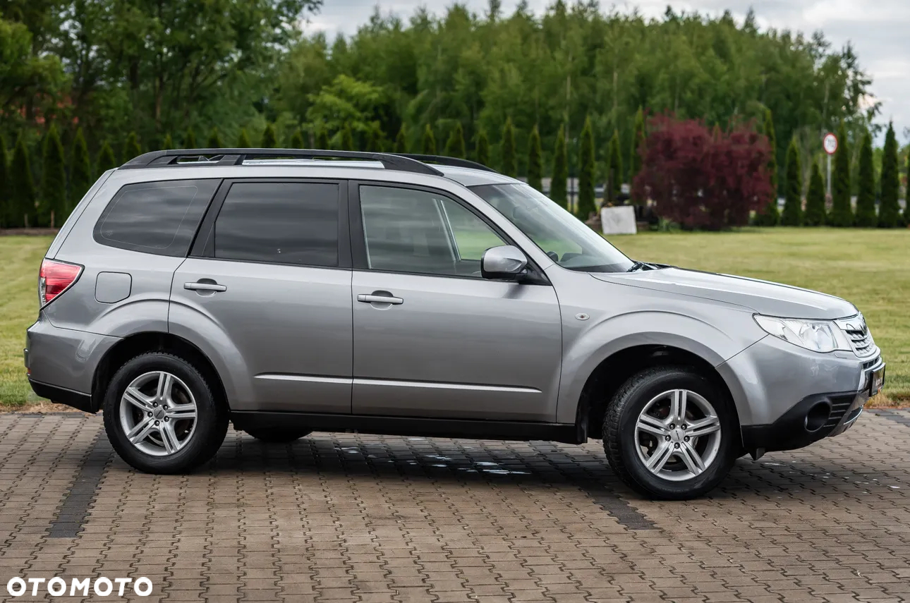 Subaru Forester 2.0X Trend - 12