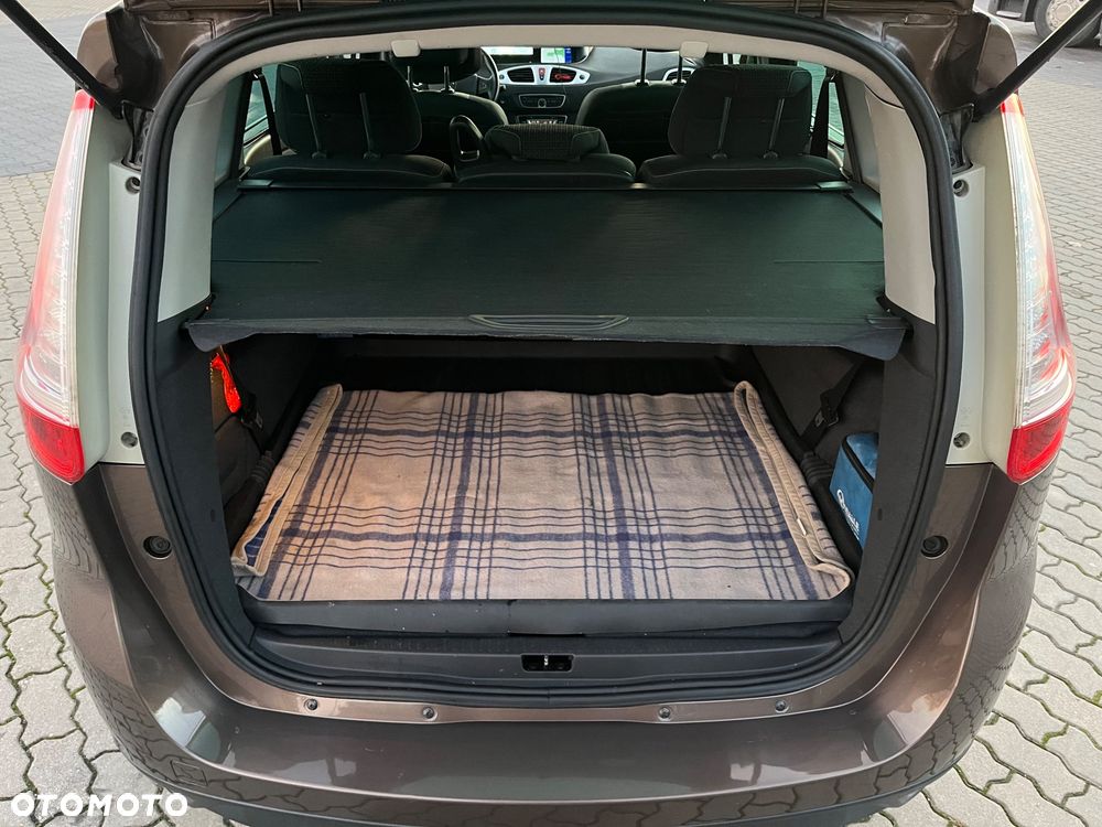 Renault Scenic - 32