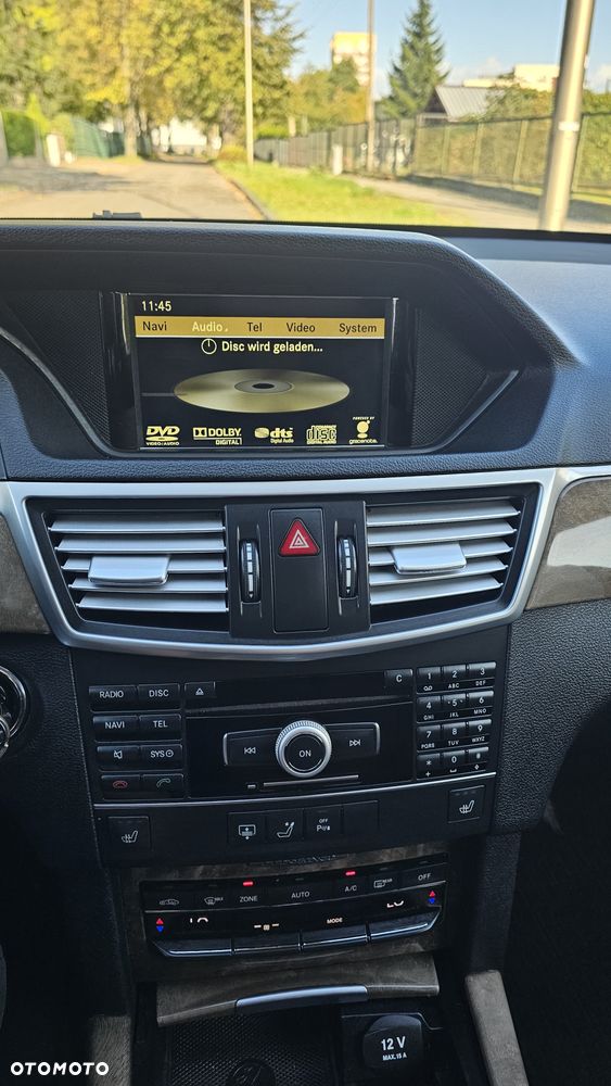 Mercedes-Benz Klasa E 350 CDI DPF BlueEFFICIENCY 7G-TRONIC Elegance - 21