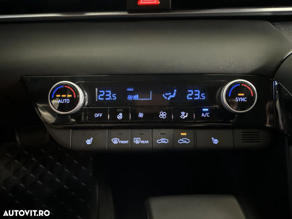 Hyundai Elantra - 19