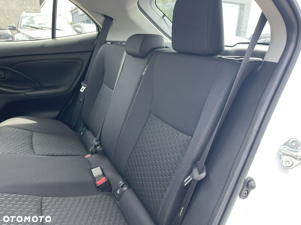 Toyota Yaris Cross Hybrid 1.5 Comfort AWD - 14
