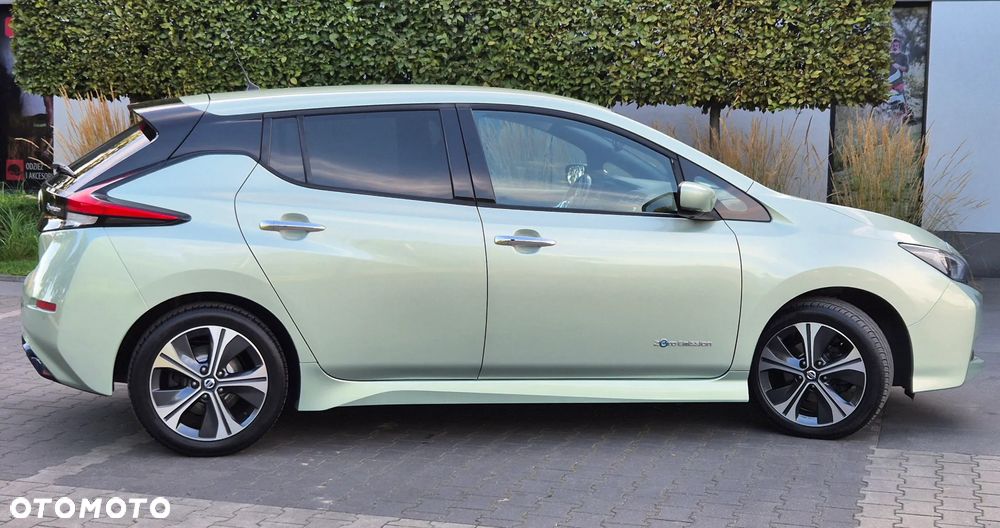 Nissan Leaf 40 kWh 2.ZERO Edition - 36