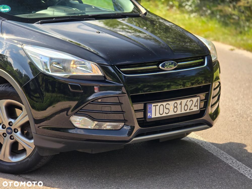Ford Kuga 2.0 TDCi 2x4 Titanium - 35