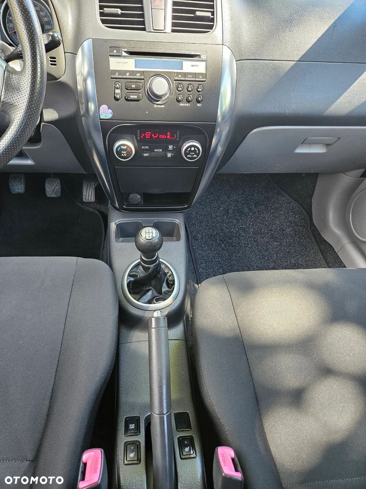 Suzuki SX4 1.6 Comfort - 21