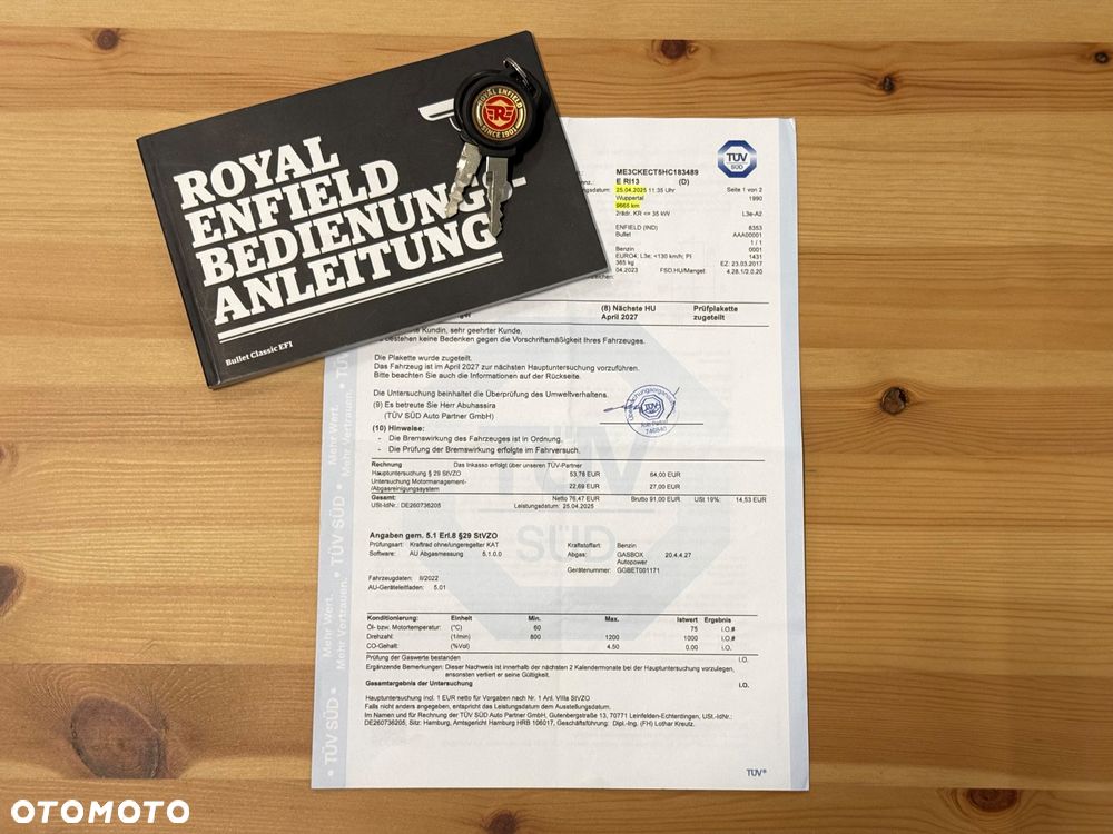 Royal Enfield Classic - 37