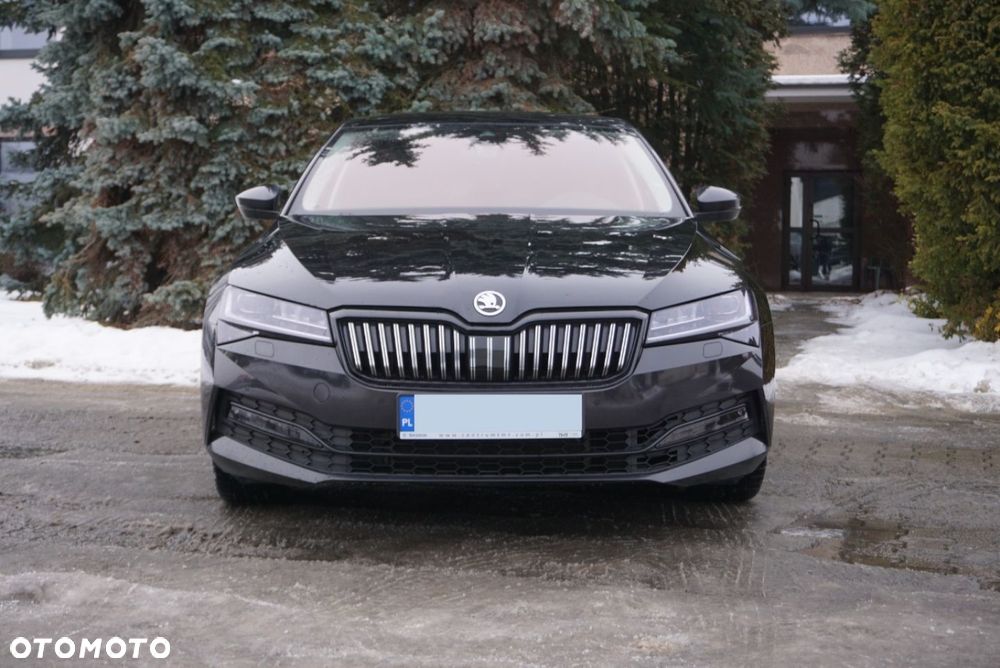 Skoda Superb 2.0 TSI 4x4 L&K DSG - 2