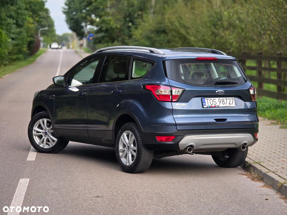 Ford Kuga 1.5 EcoBoost 2x4 Titanium - 4