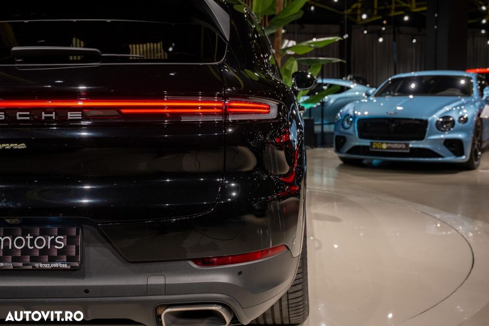 Porsche Cayenne - 17