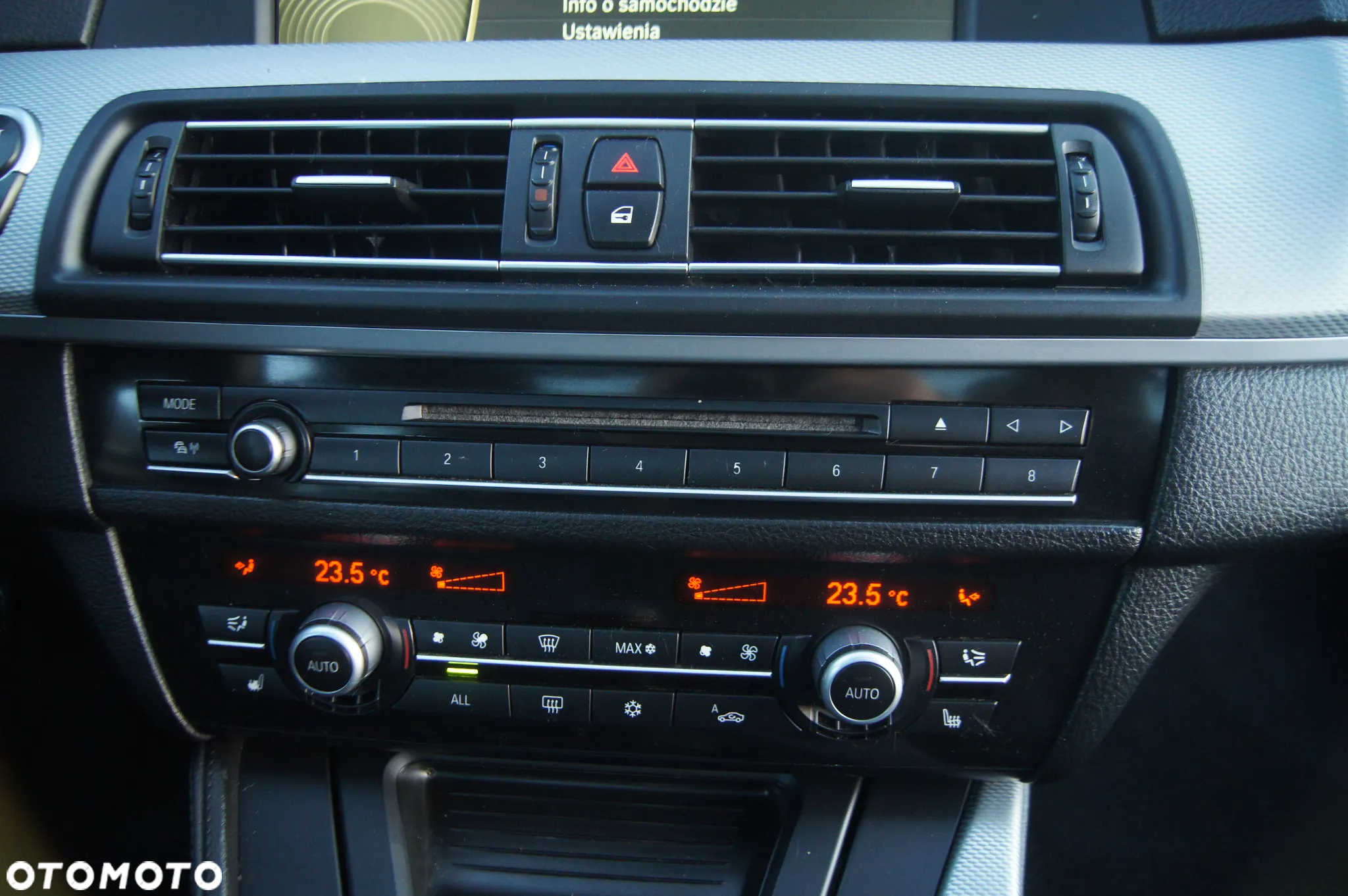 BMW Seria 5 520d - 28